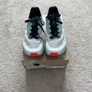 On Cloud CloudStratus Sneakers